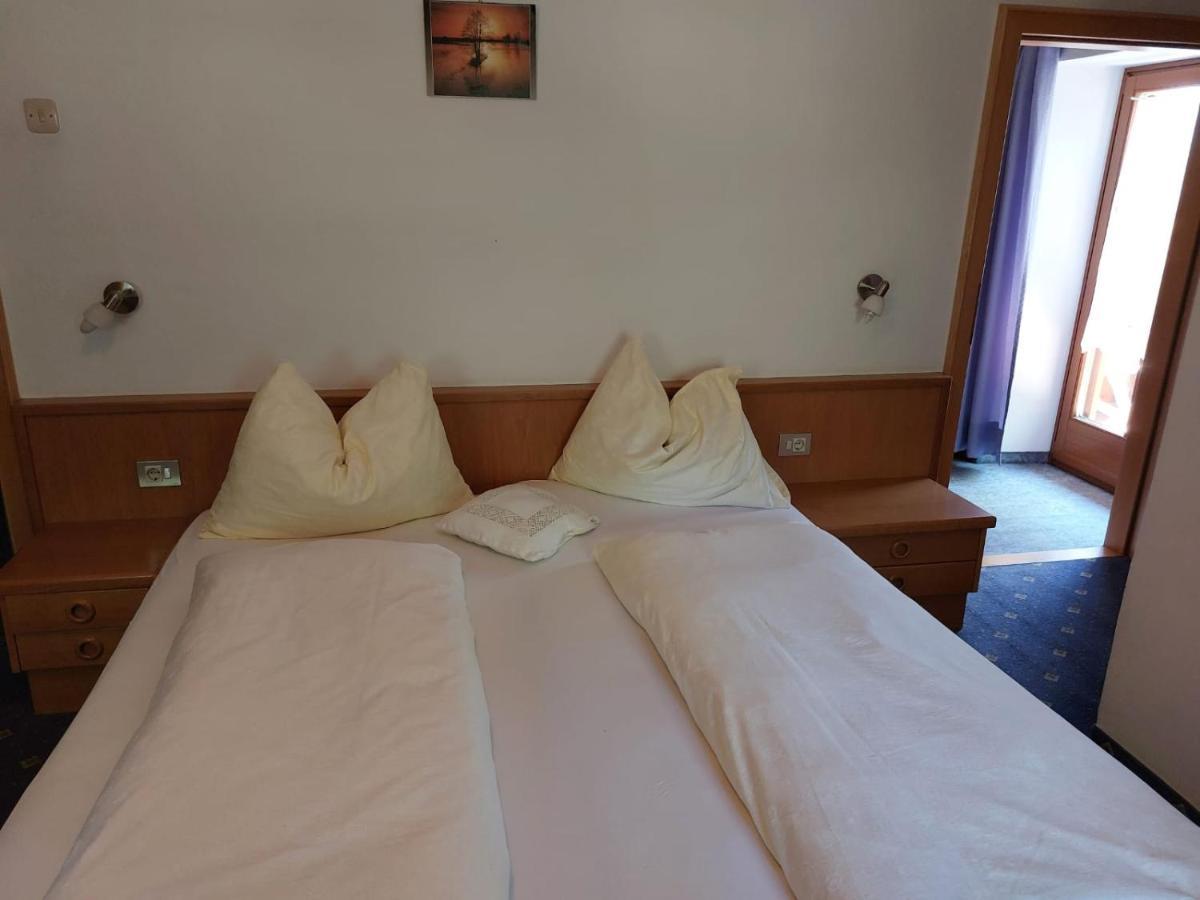 Moarhof Hotel Мелтина Екстериор снимка